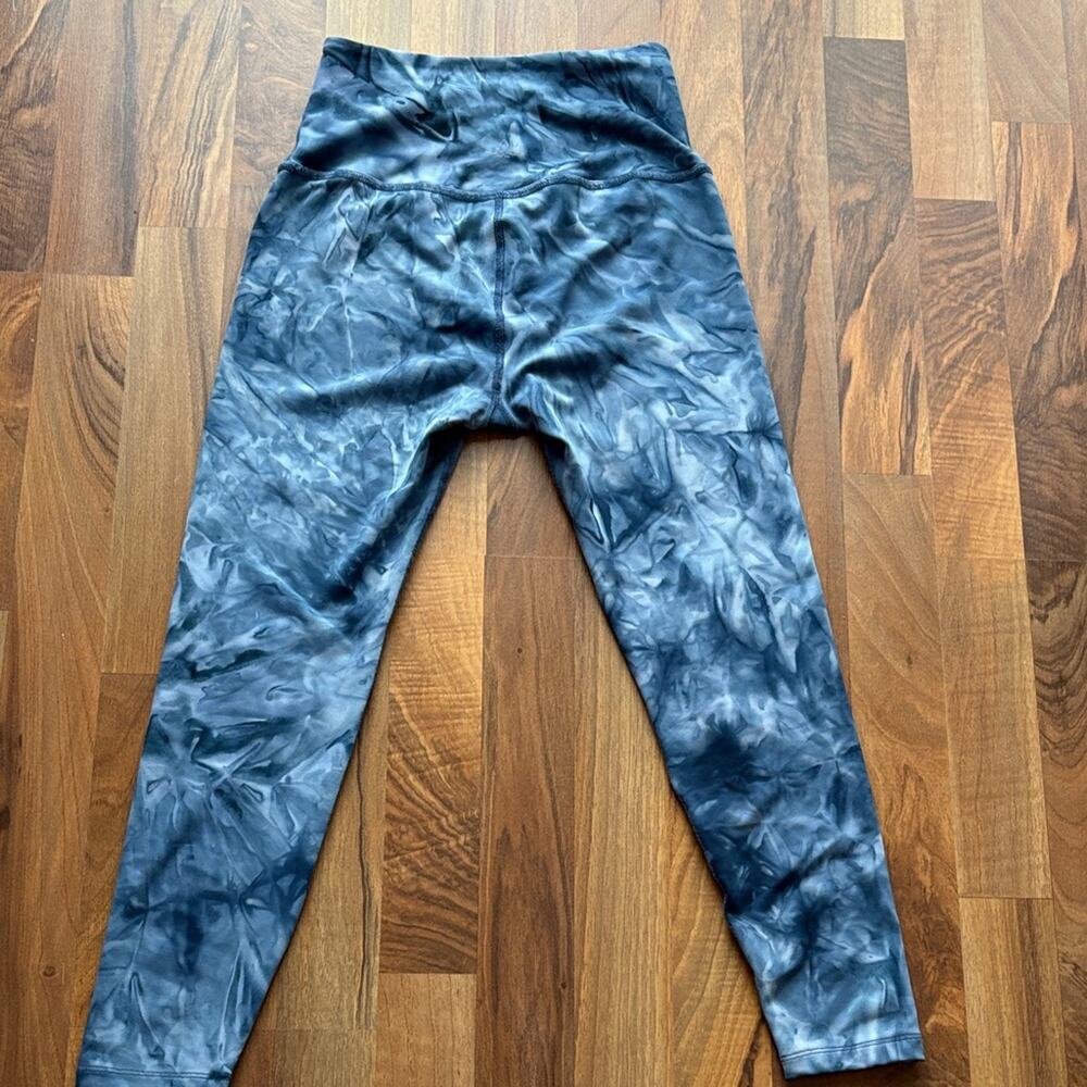 Beyond Yoga Woman’s Size M Marble Leggings - Charcoal